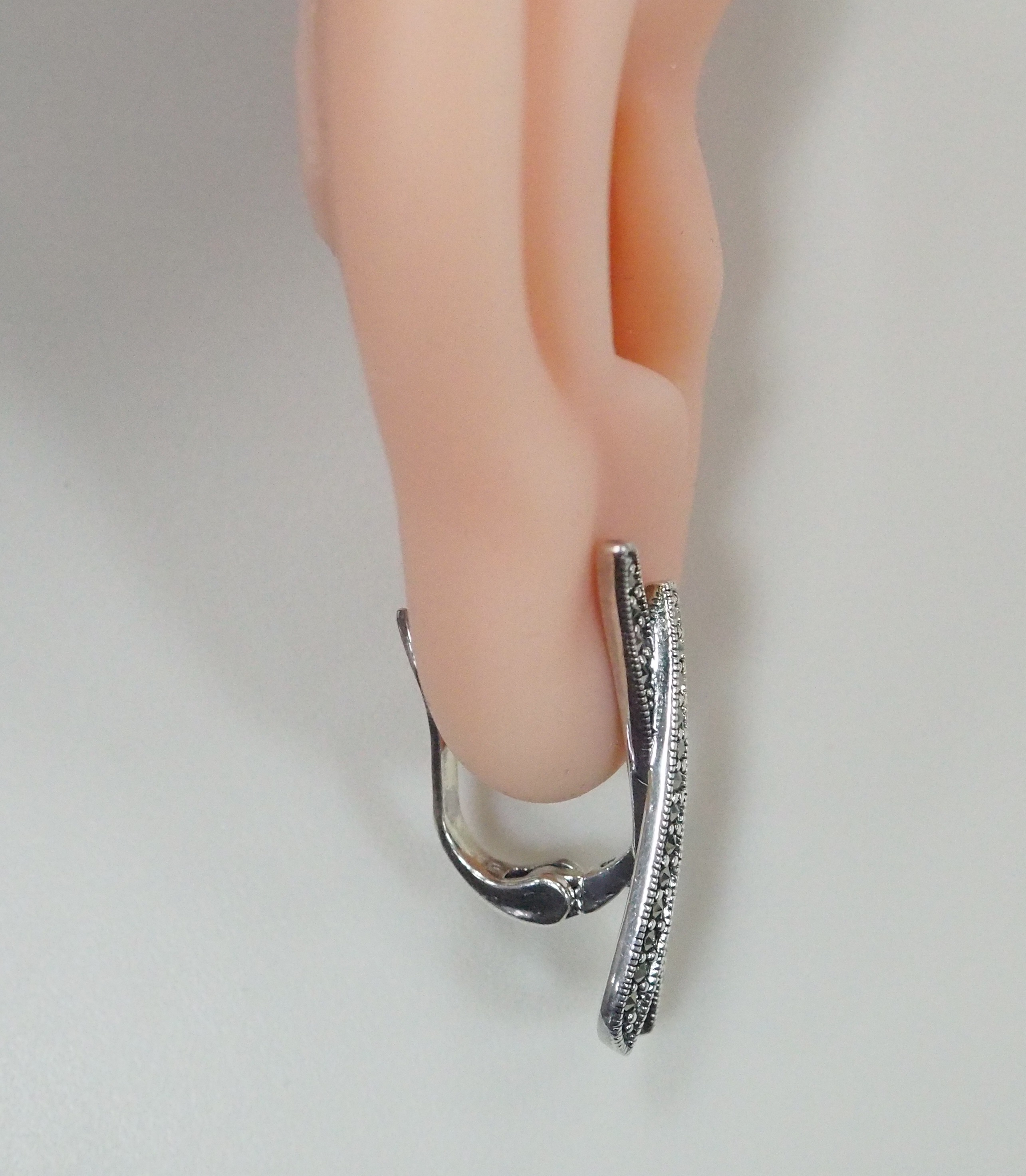 Серебряные серьги с марказитами